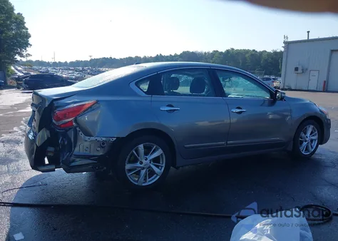 2015 Nissan Altima 2.5 Sv из США, поврежденный, VIN 1N4AL3AP6FC467140